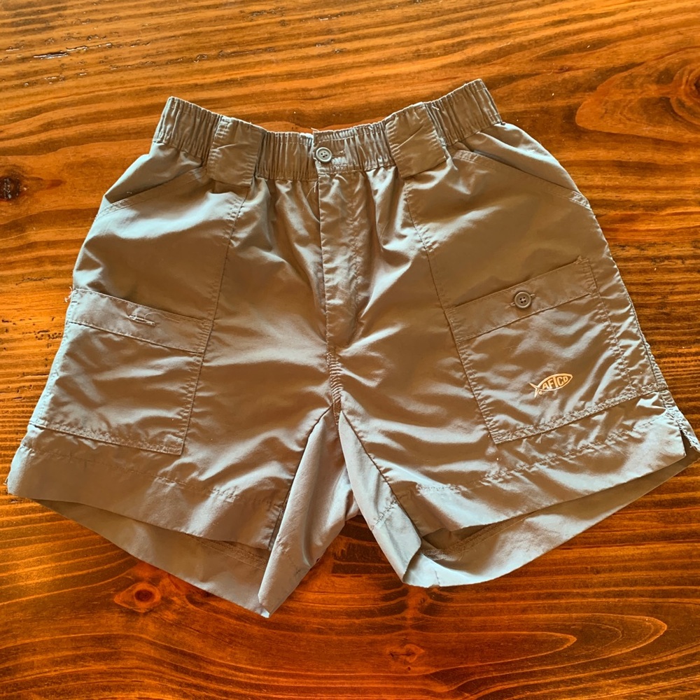 Aftco gray fishing shorts size 32